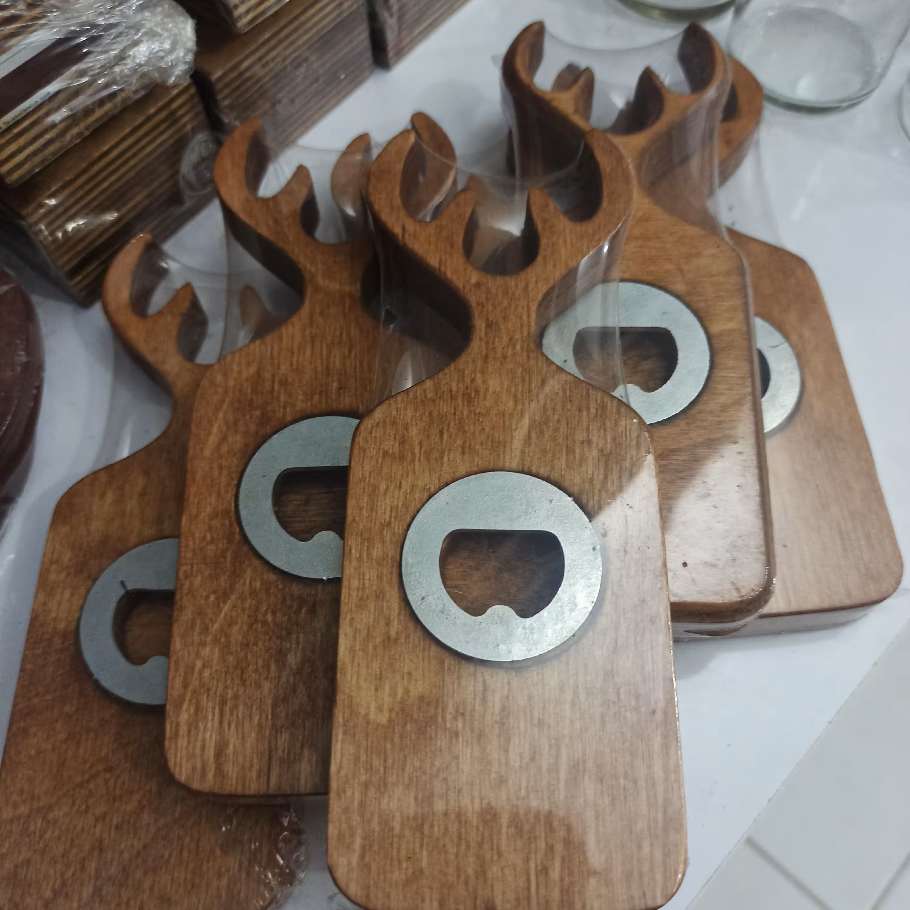 درب بازکن چوبی گوزن