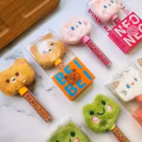 رژ مایع عروسکی