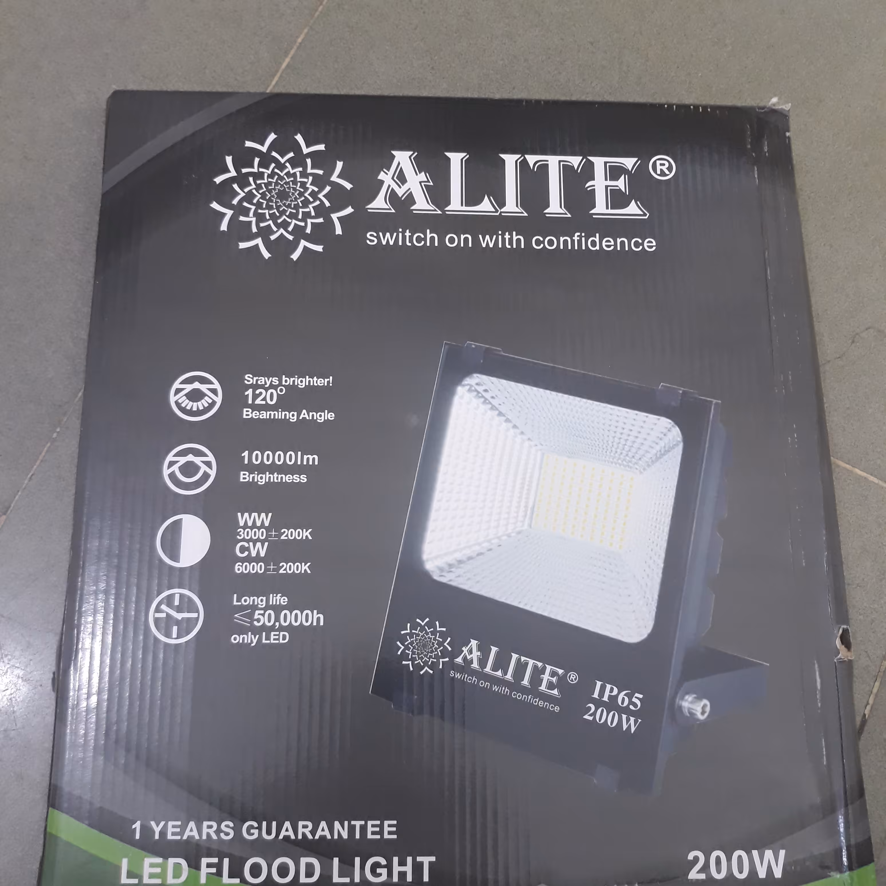 پروژکتور 200 وات الیت