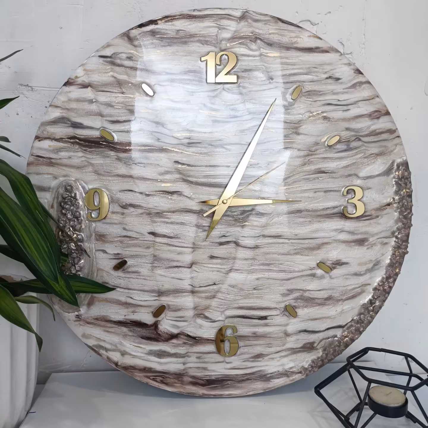 ساعت دیواری سایز 50سانت رزینی موتور  آرامگرد تایوان 