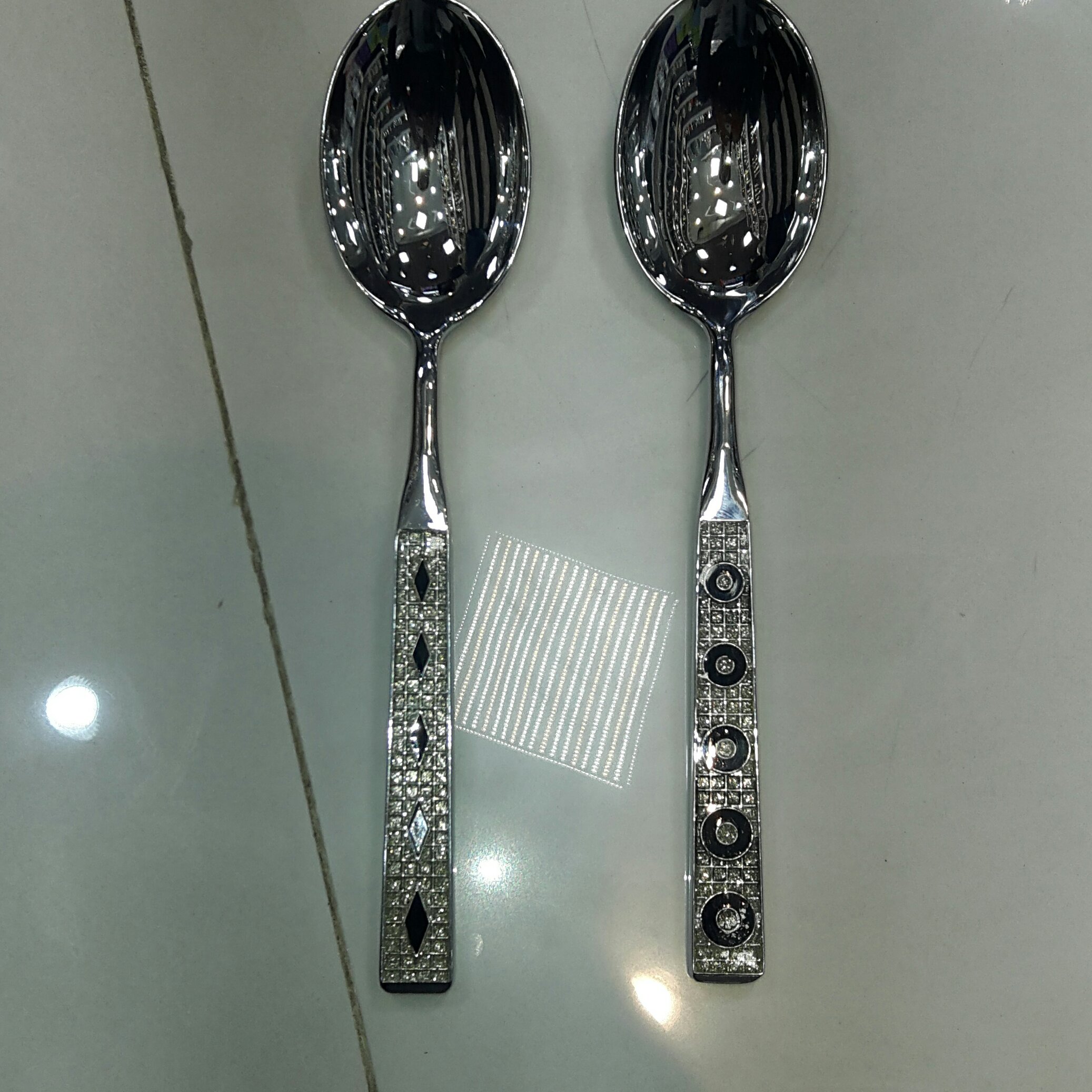 قاشق اجیل نگین دار
