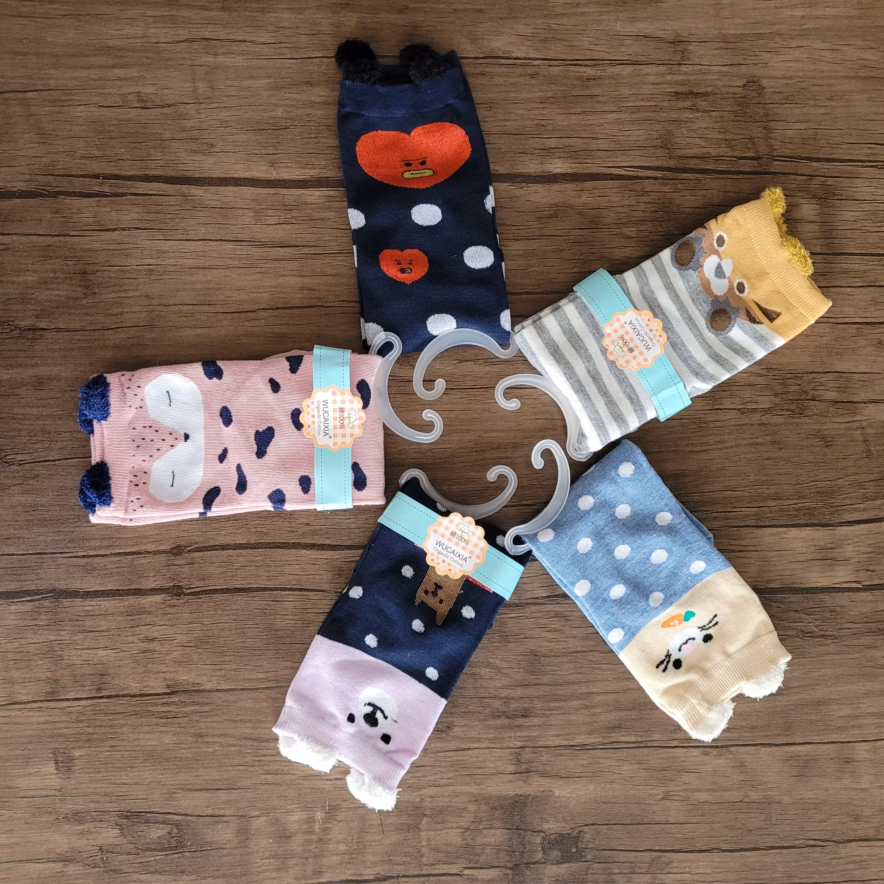 جوراب ساقدار فانتزی وارداتی فری سایز مناسب سایز 35 تا 40 مناسب 10 سال به بالا