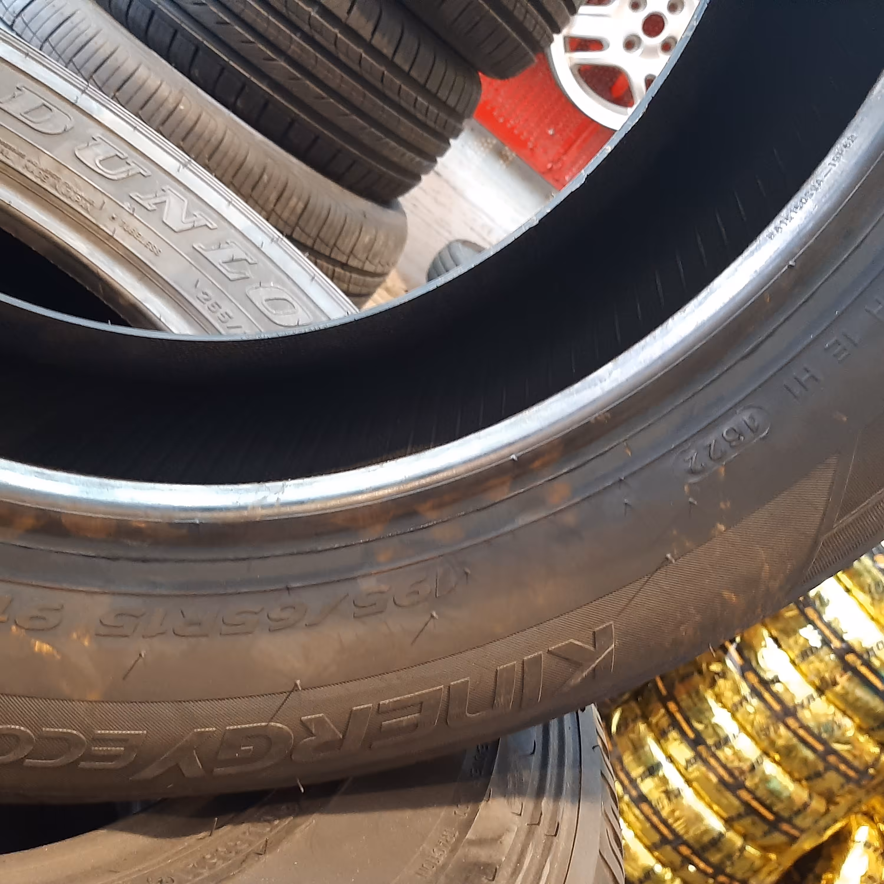 لاستیک 195/65/15هانکوک کره تاریخ 2022 گل کینرژی قیمت تک حلقه هست ارسال فقط از طریق تیپاکس و بر عهده خریدارمیباشد 