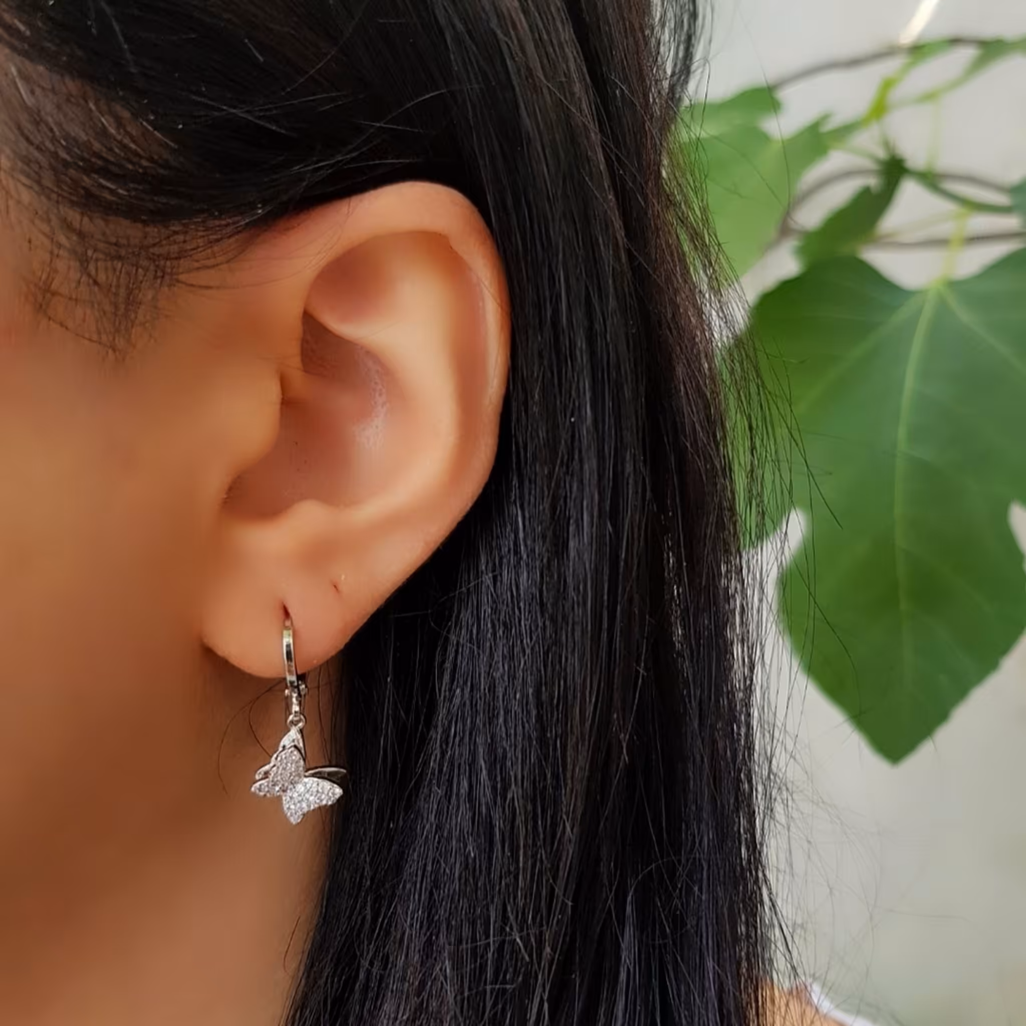 گوشواره پروانه شنی