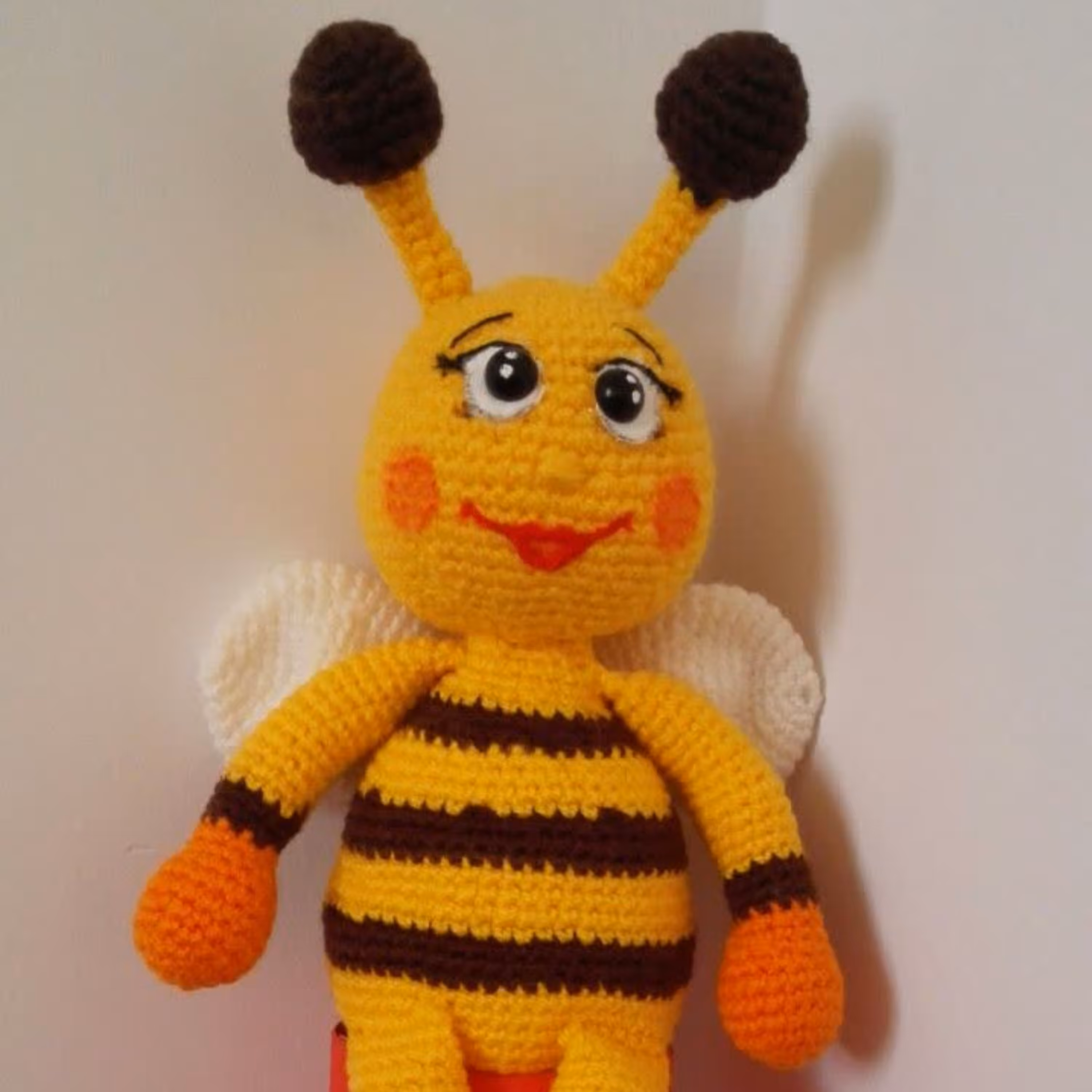 عروسک فانتزی بافتنی دست ساز 