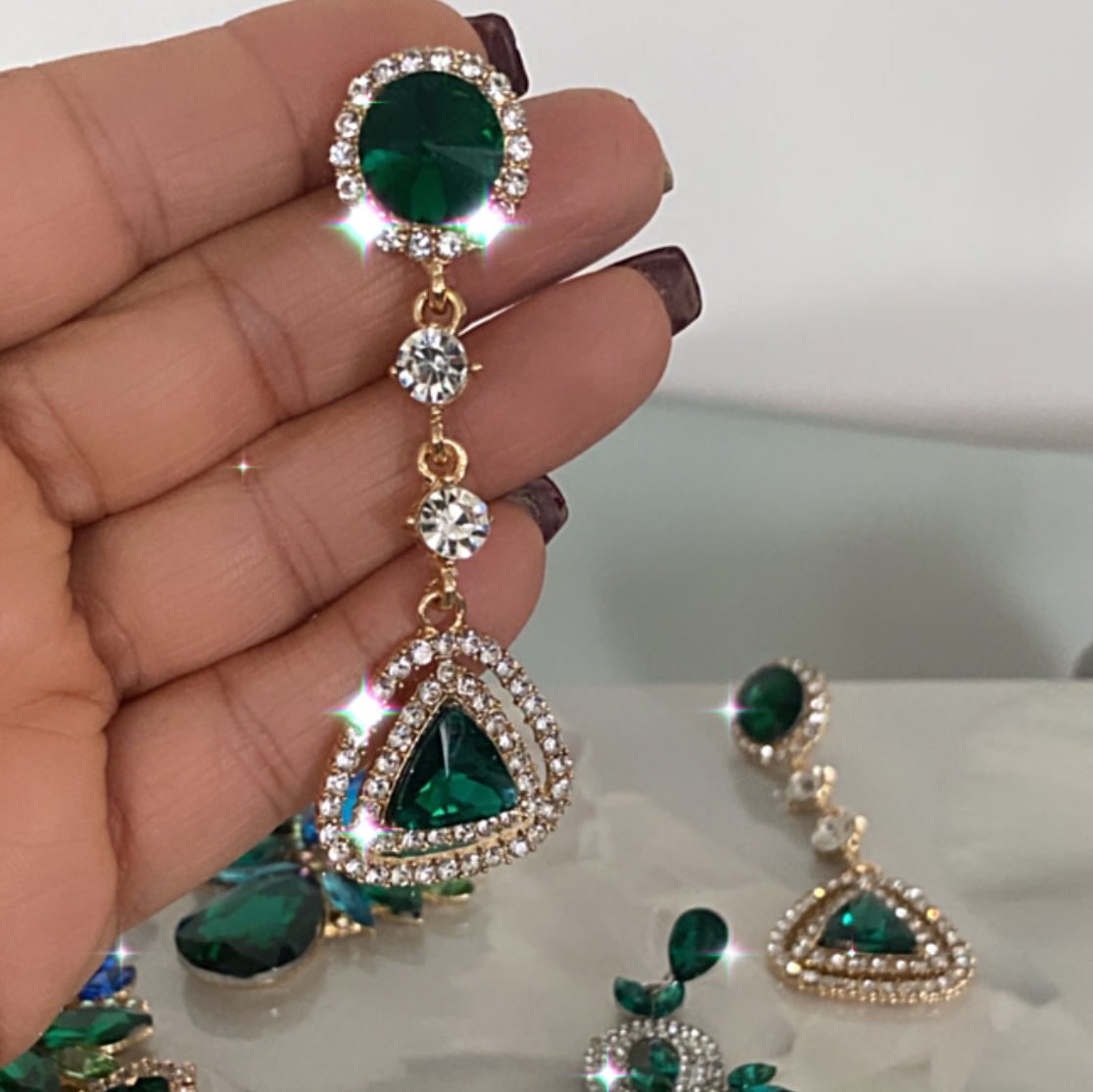 گوشواره نگیندار