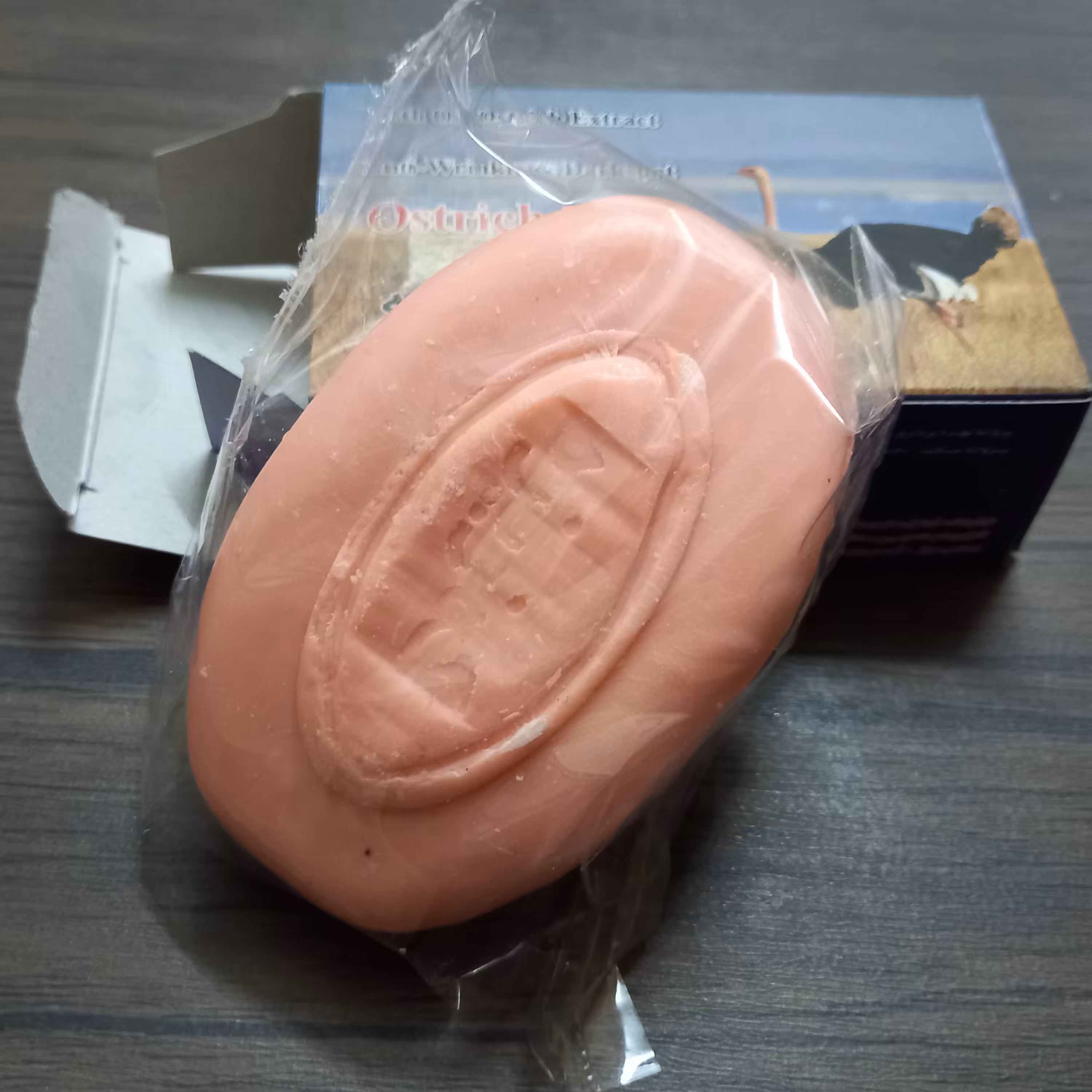 صابون شترمرغ