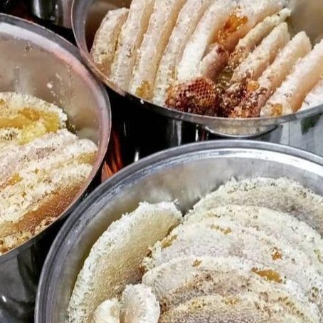 عسل سبدی با موم خودبافت و نیمه تغذیه ای میباشد بسته بندی حدودا یک کیلویی