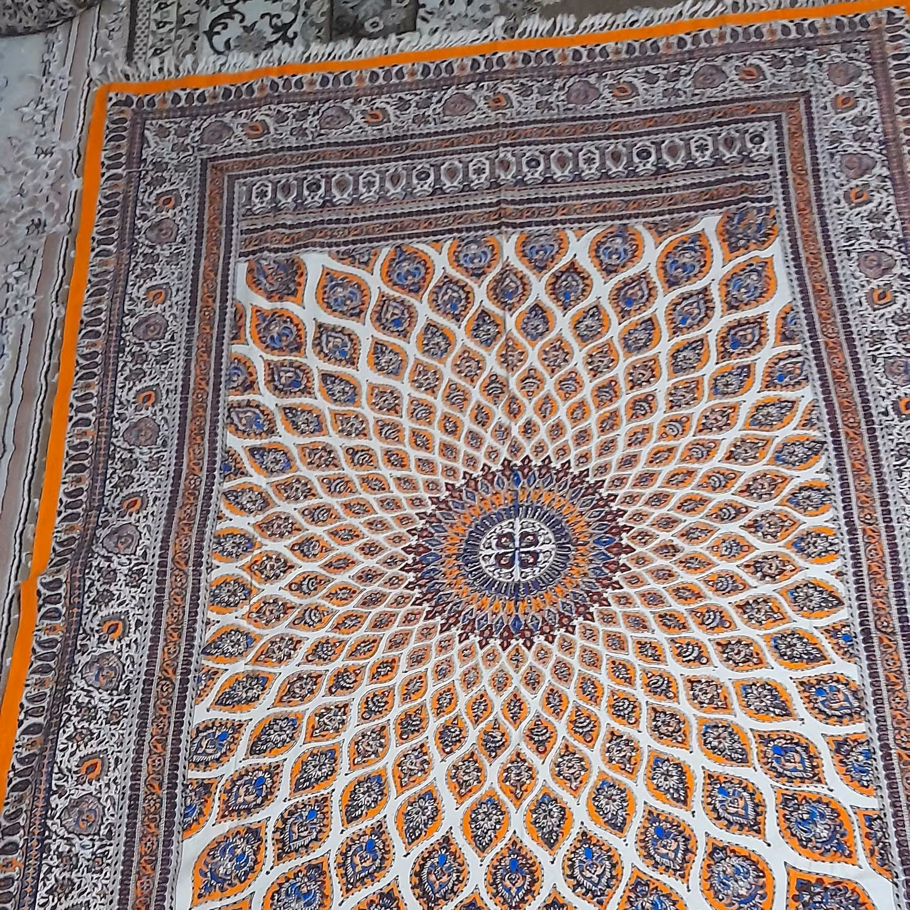 سفره ورومیزی قلمکاری صادراتی میز 6نفره