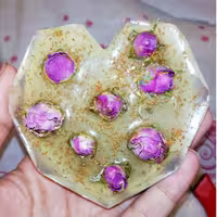 صابون گیاهی شاهدخت دست‌ساز