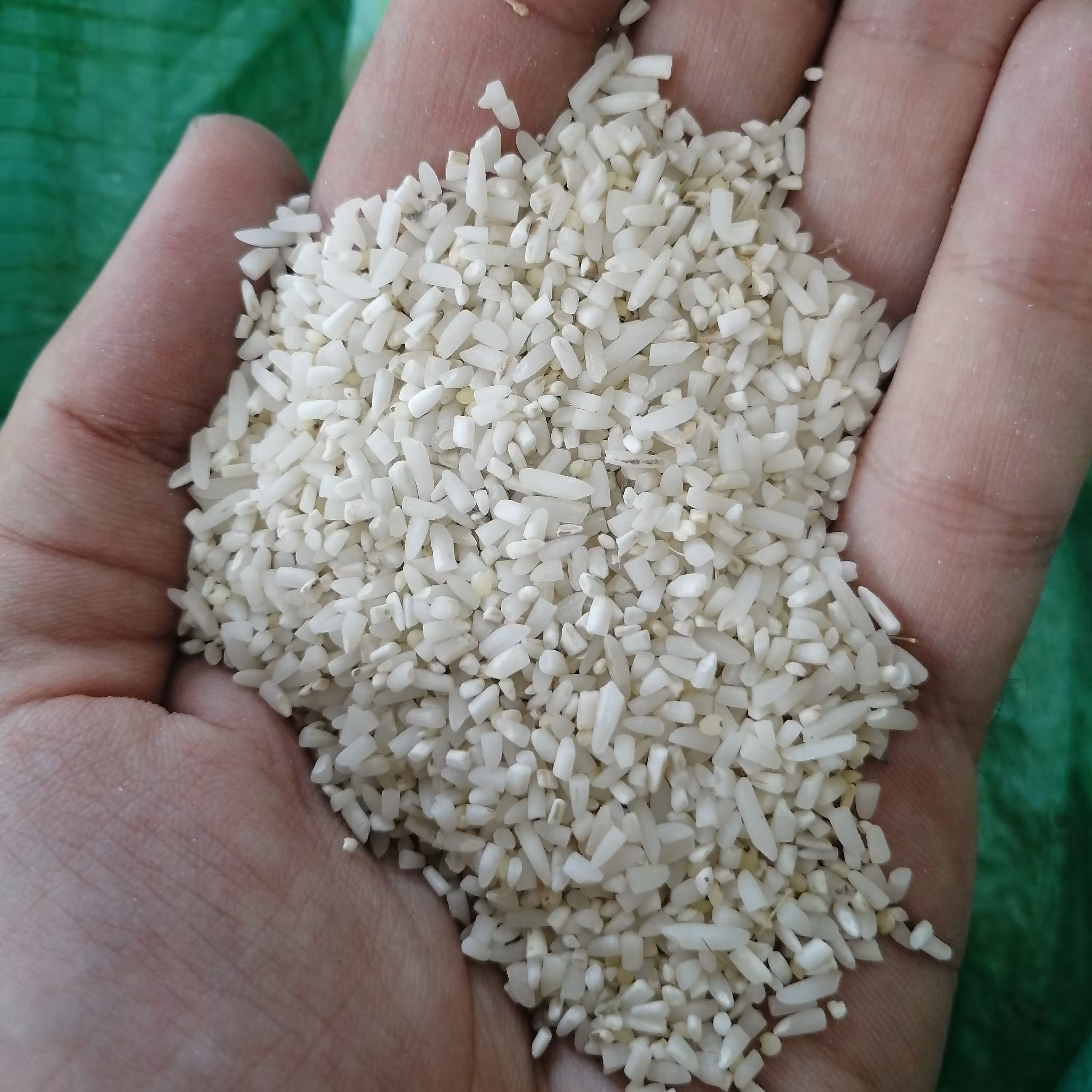 برنج نیمه دانه درجه یک هاشمی (5کیلو)