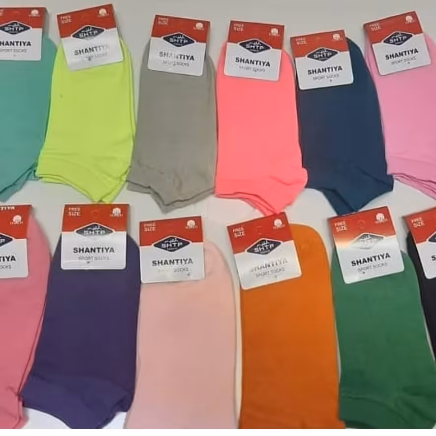 جوراب ساده در رنگ بندی