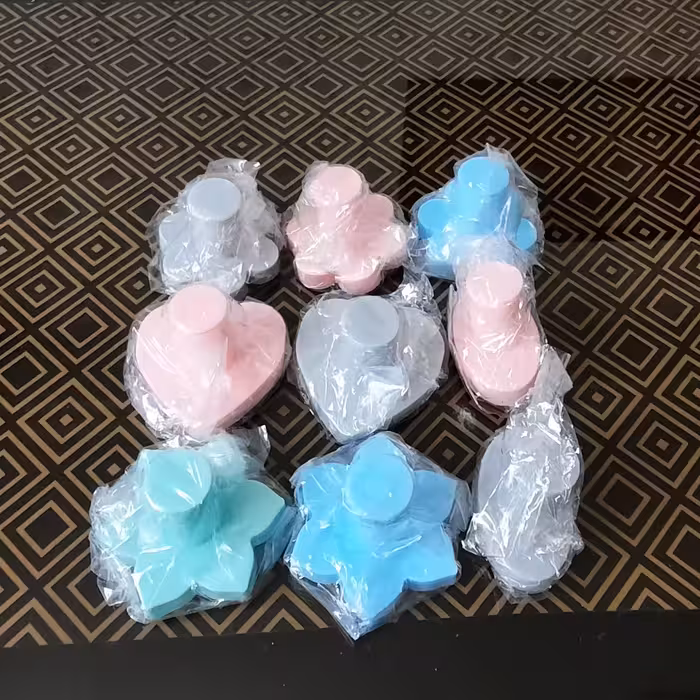 قالب کوکو و شیرینی در رنگبندی و طرح های متنوع