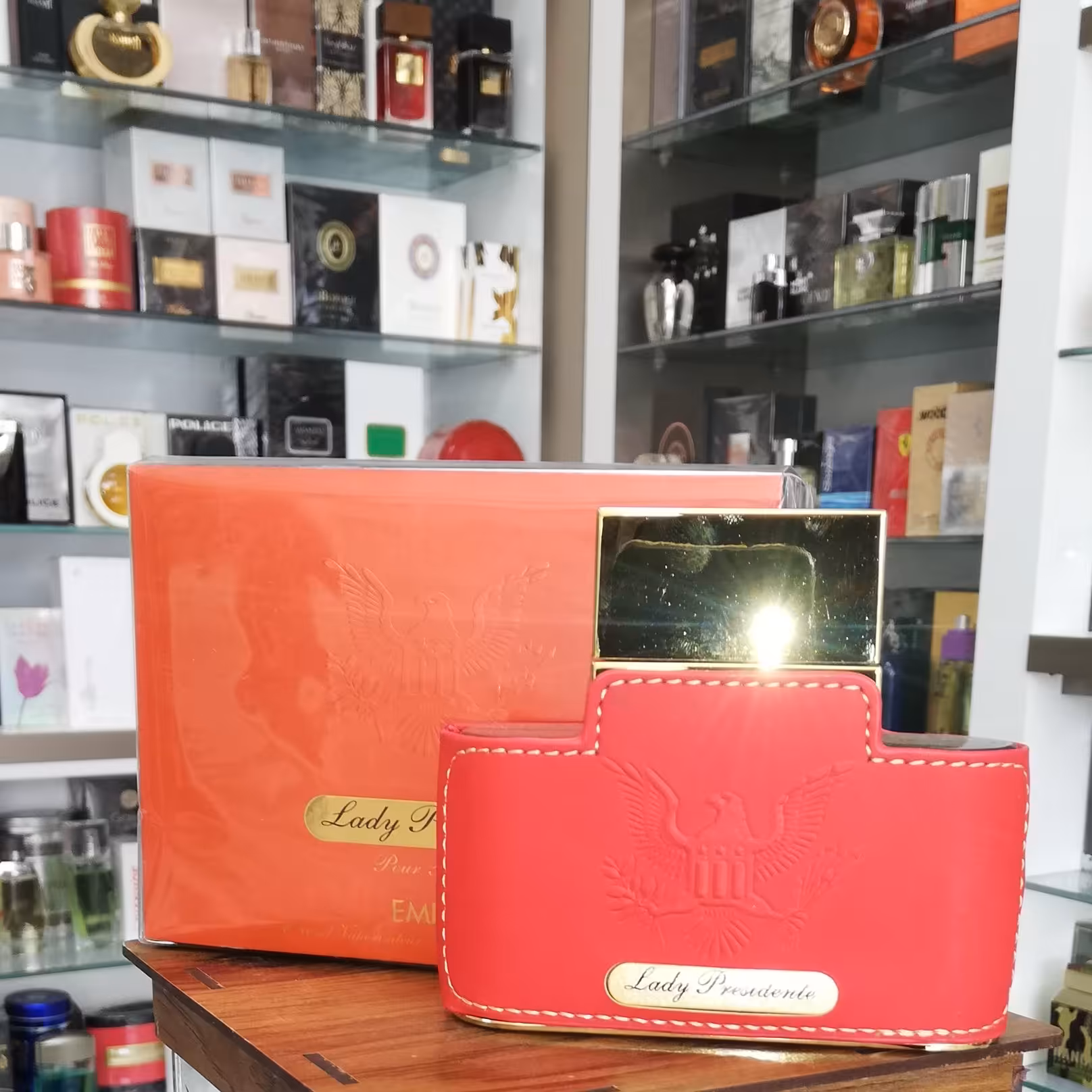 عطر ادکلن امپر لیدی پرزیدنت  Emper Lady Presidente