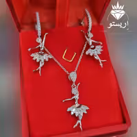 نیمست نقره (بازنجیر)بالرین امرالد جواهری عیار 925 اصل آبکاری طلاسفید همراه با فاکتور و ارسال رایگان