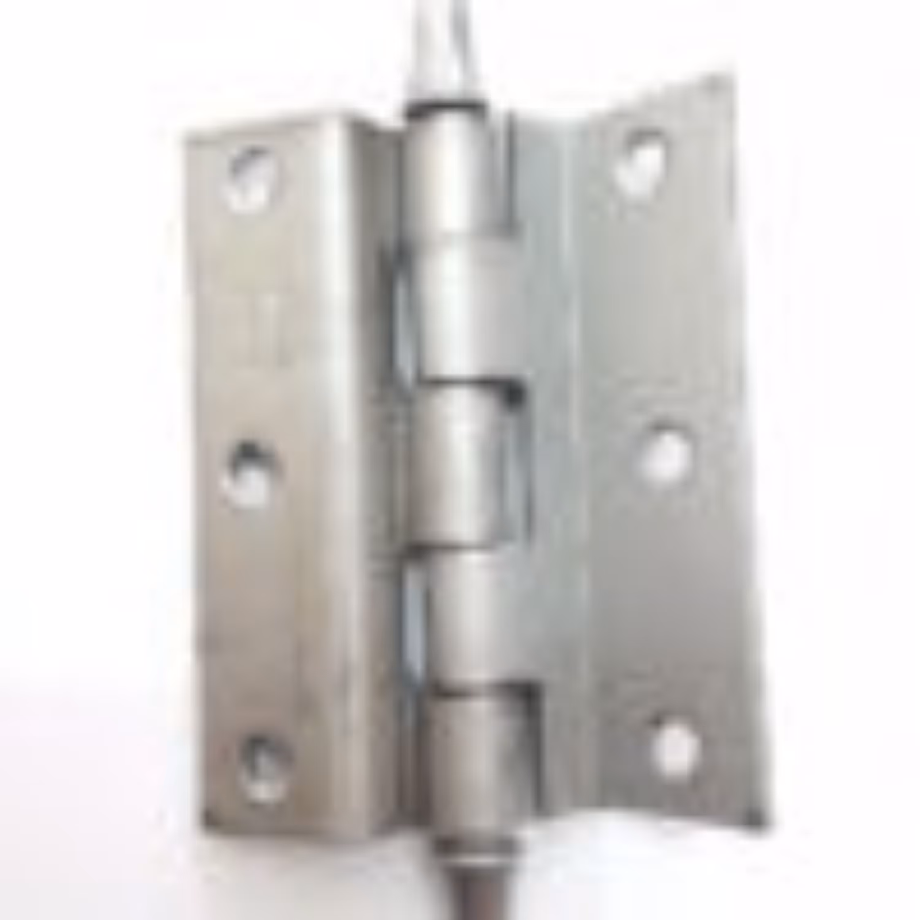 لولا 3 و نیم سر نیزه 