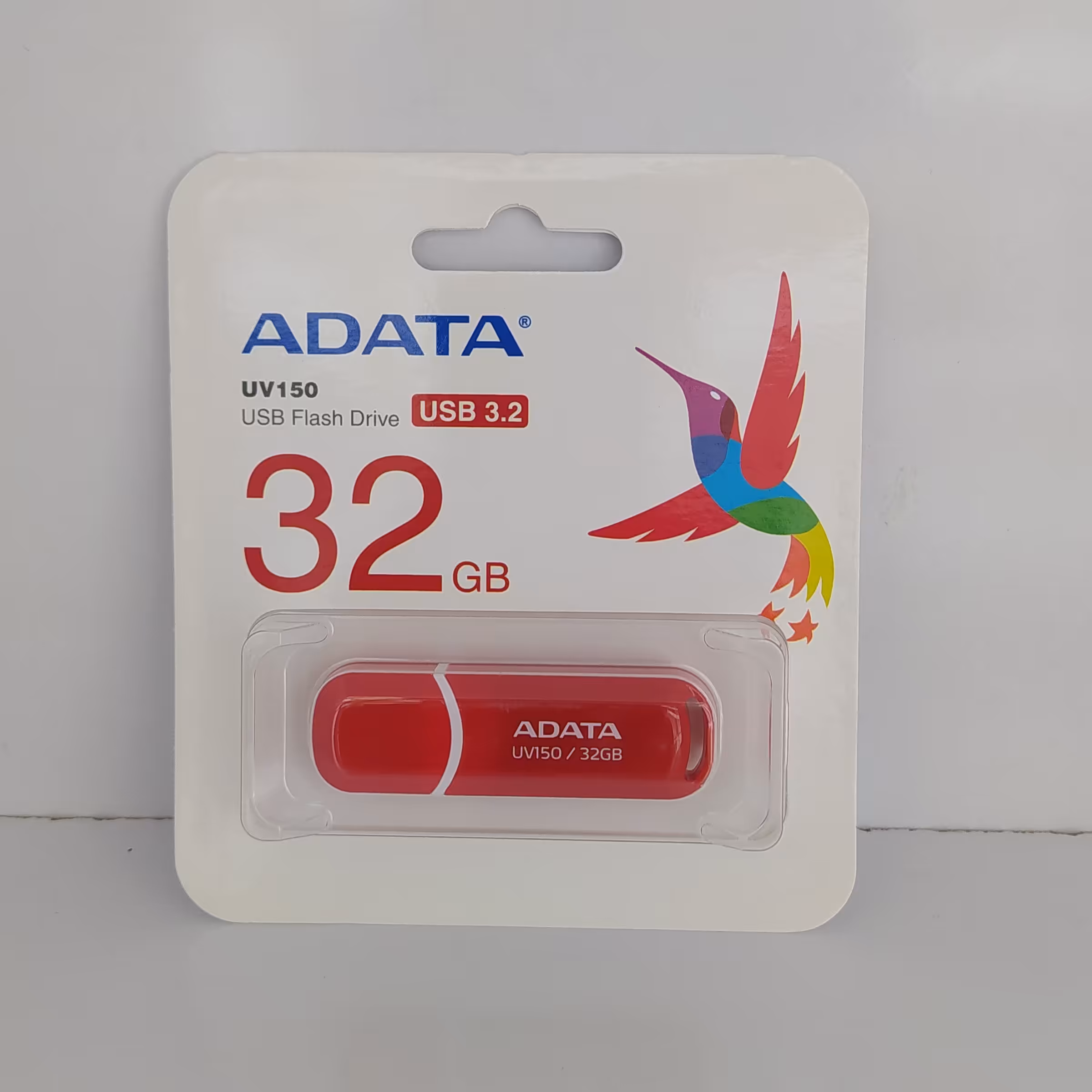 فلش مموری 32گیگ -برند ADATA-مدل UV150-رابط 3.2 USB 