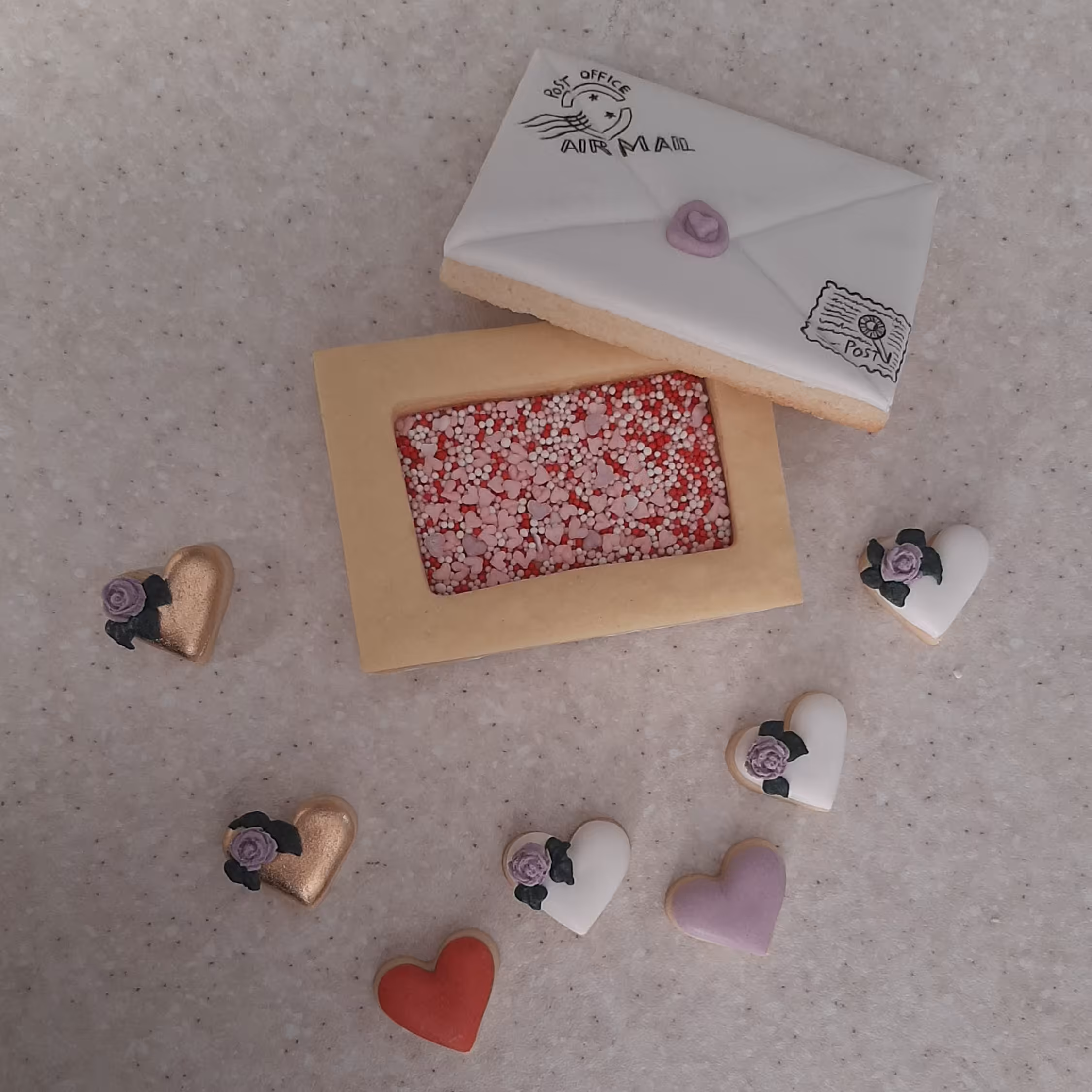 کوکی دکوراتیو (رویال آیسینگ) سه بعدی طرح پاکت نامه