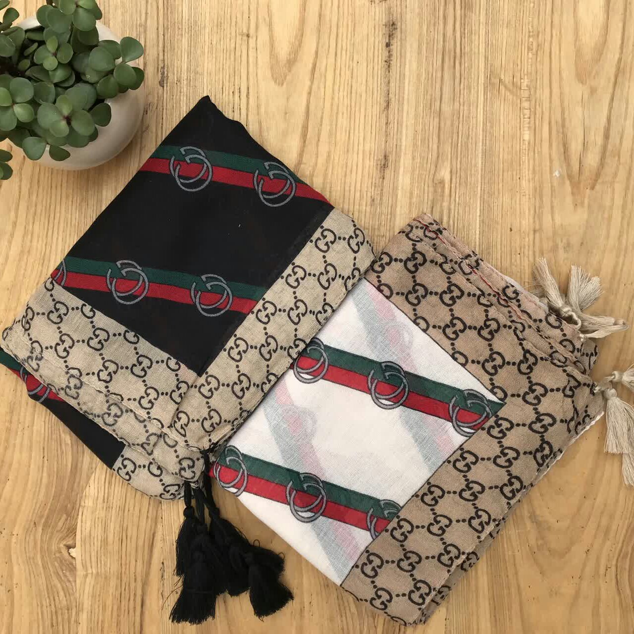 شال زنانه ( فقط رنگ شیری )