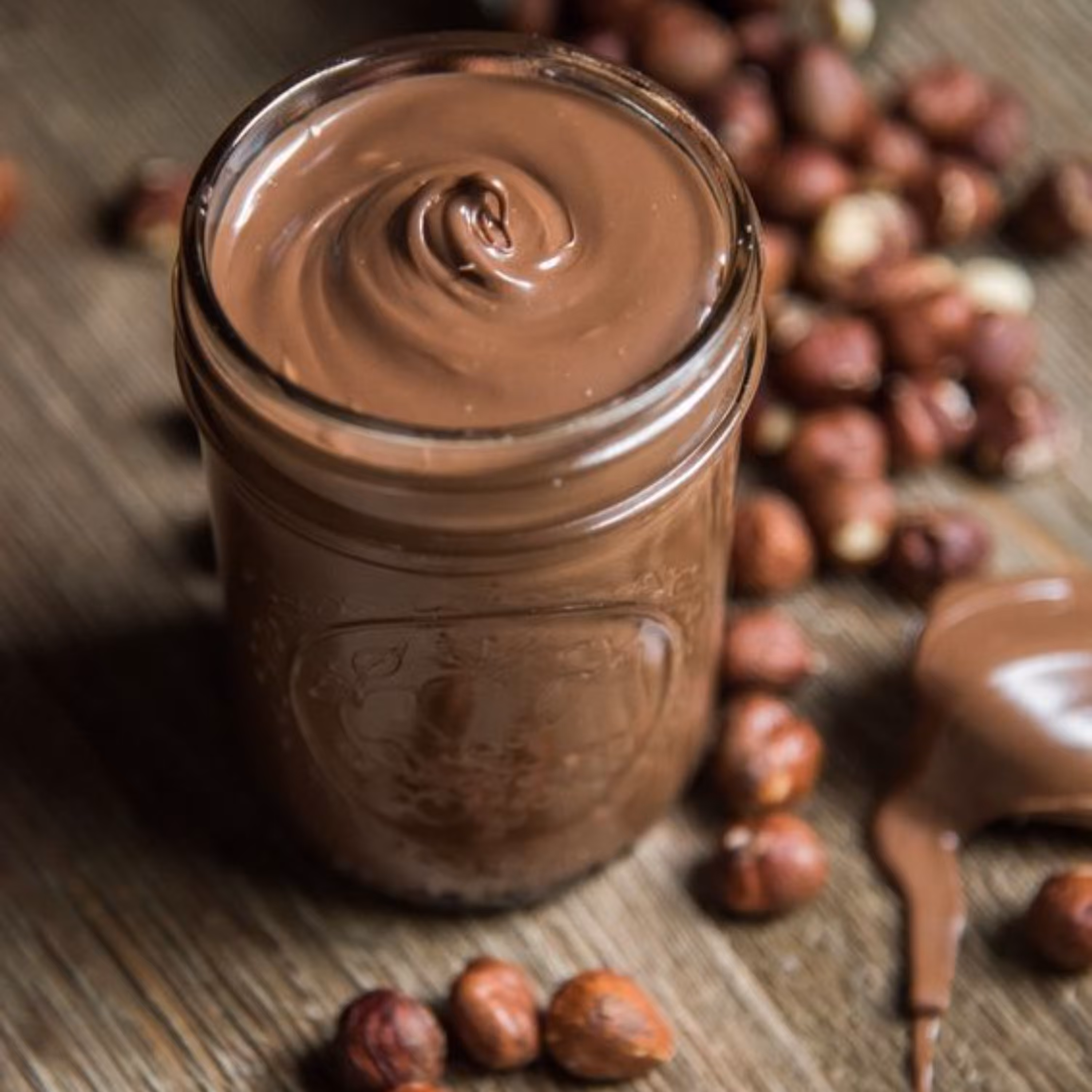 نوتلا خانگی (کره فندق با شکلات تلخ) نیم کیلویی