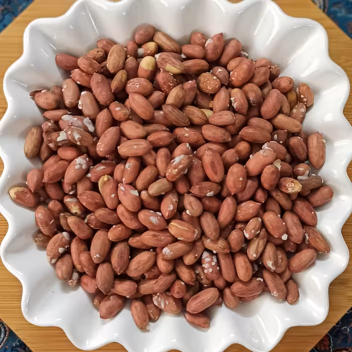 بادام زمینی درجه یک آستانه مثبت آجیل یک کیلویی کاملا ایرانی