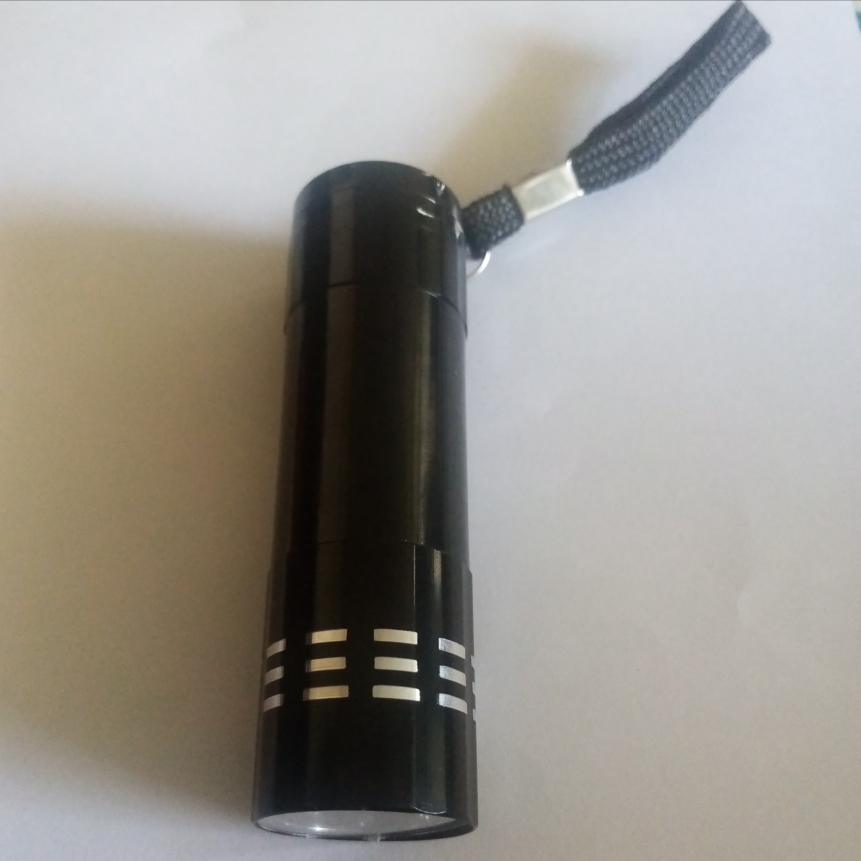 چراغ قوه ال ای دی