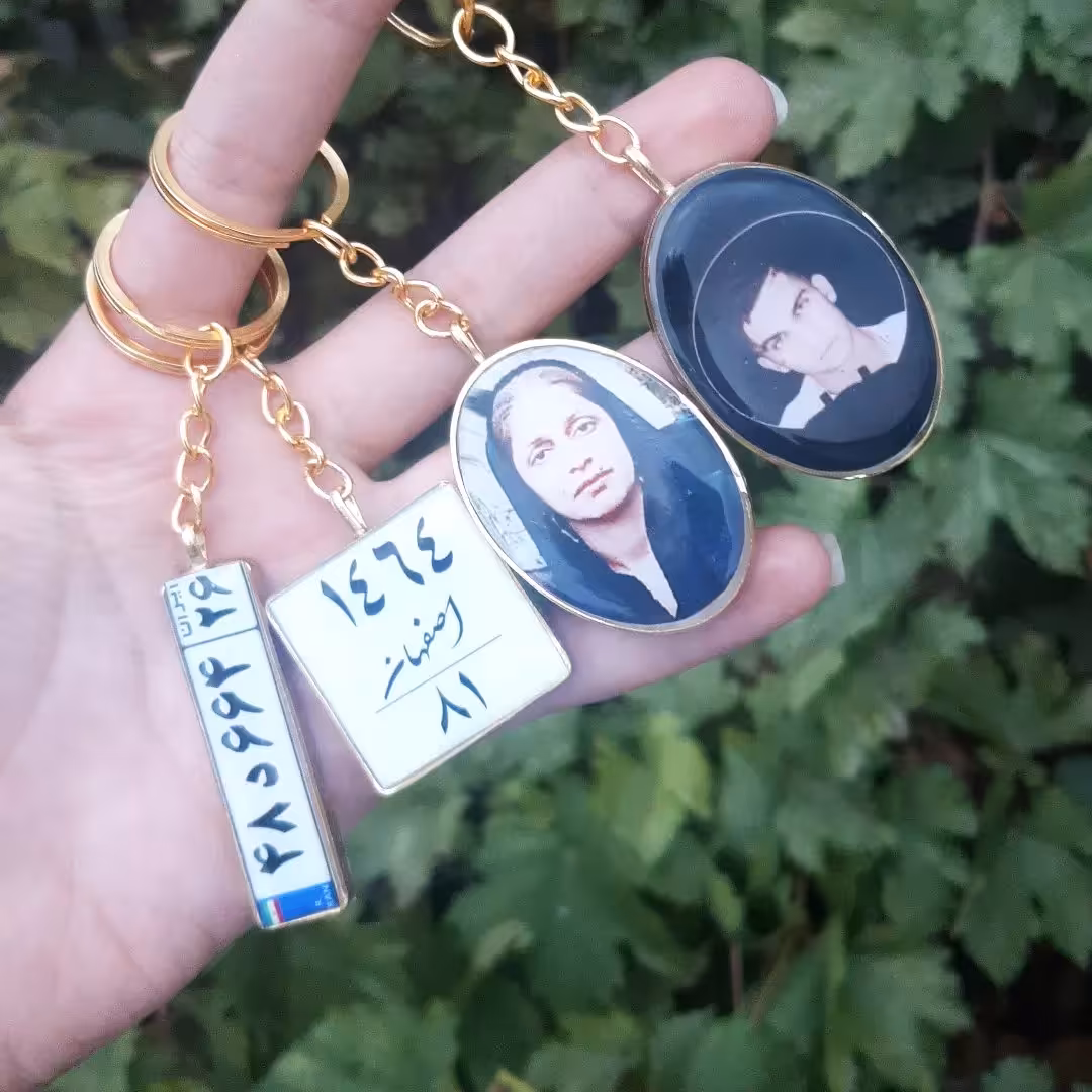 جاسویچی کلیدی پلاک ماشین با متن و پلاک دلخواه شما