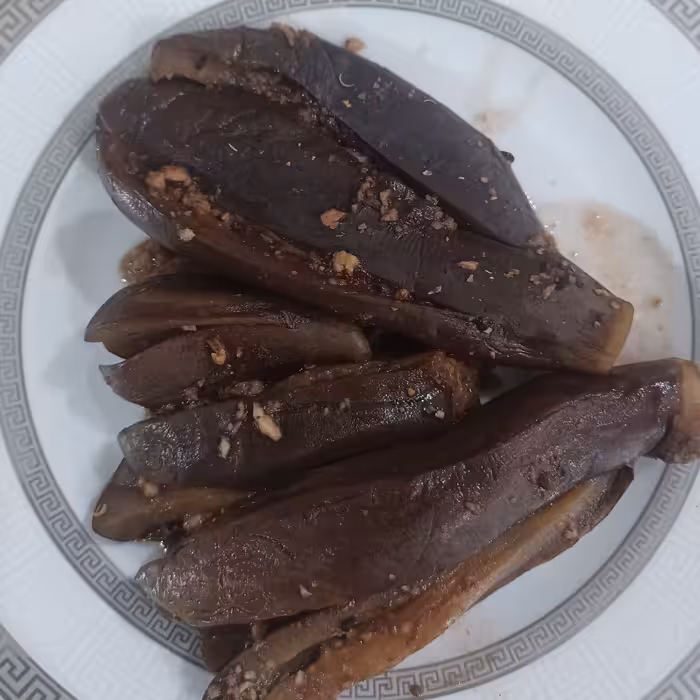 ترشی بادمجان با تمرهندی یک کیلویی محصول خانگی 