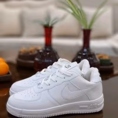 نایک ایر سفید