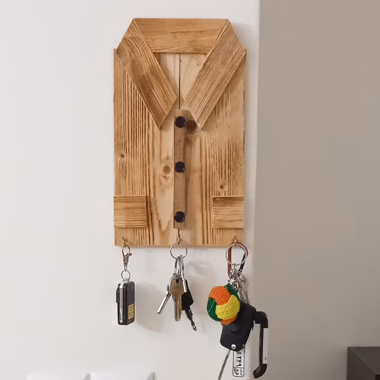 جاکلیدی دیواری ارسال ر ایگان 