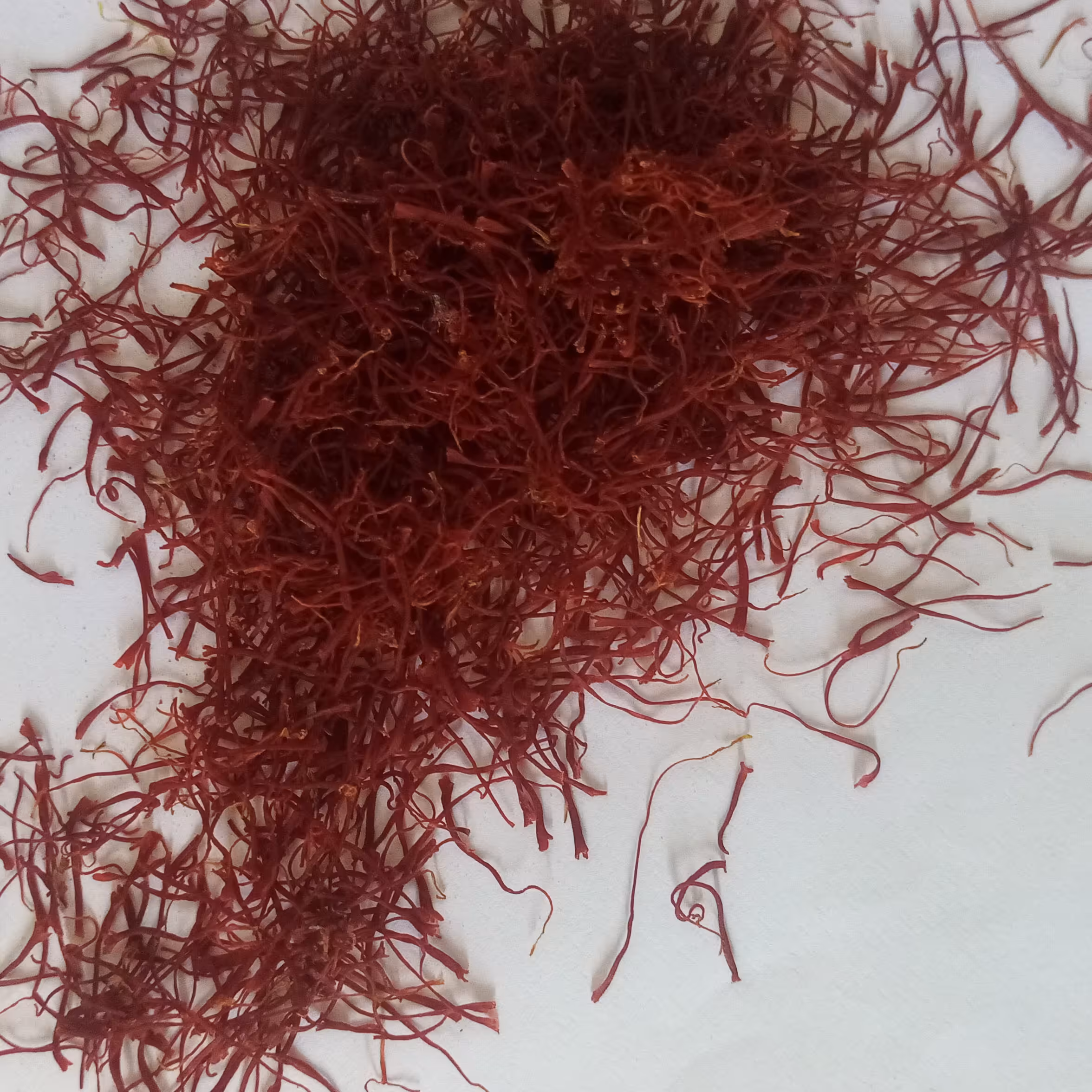 زعفران بسته 3 گرمی با کیفیت بالا