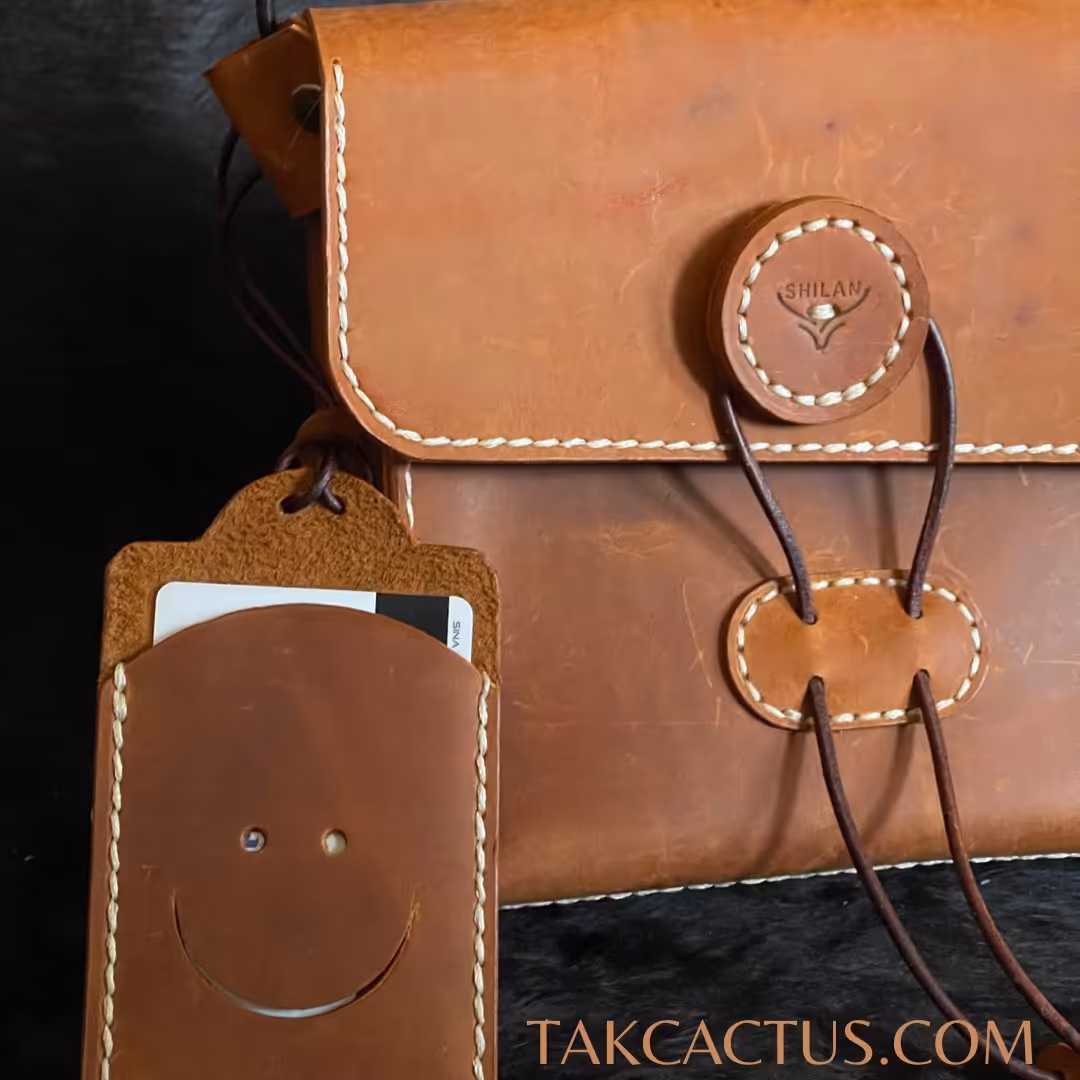 کیف چرم گاوی کریزی هورس ایتالیایی دست دوز رنگ عسلی همراه با کیف کارت بانکی