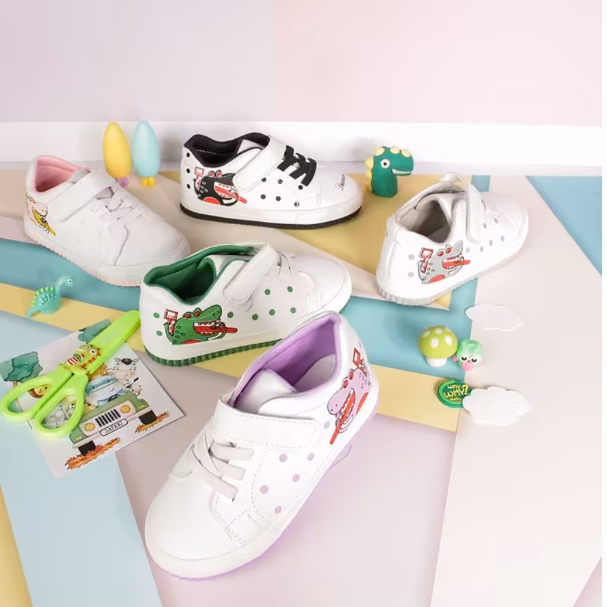 کتونی دخترانه و پسرانه سایز 26 تا 31 ارسال رایگان 