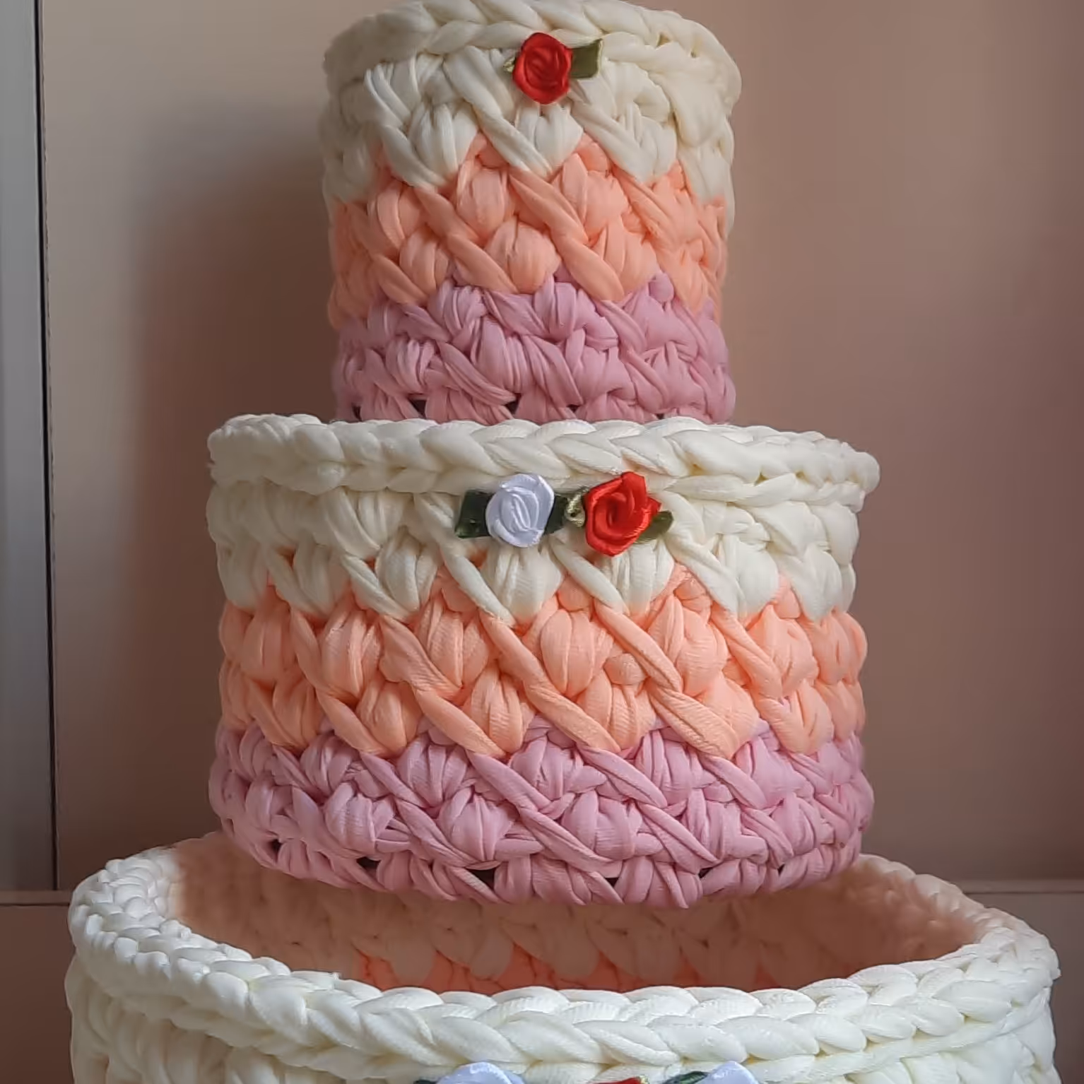 سبد نظم دهنده لوازم ارایش و بهداشتی تریکو شیک و زیبا