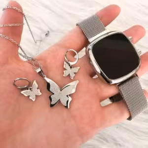 نیم ست پروانه نقره ای رنگ ثابت همراه با ساعت مگنتی مربع دو کلید