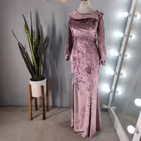 مجلسی رژینا  مخمل