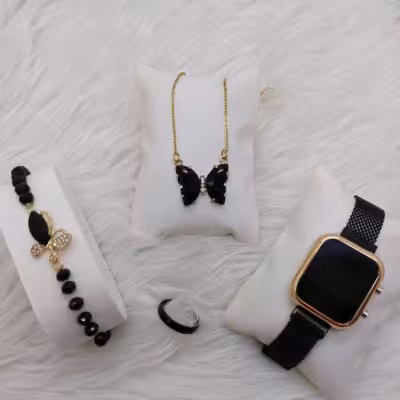 مجموعه ساعت. گردنبند. دستبند. حلقه رنگ مشکی طلایی