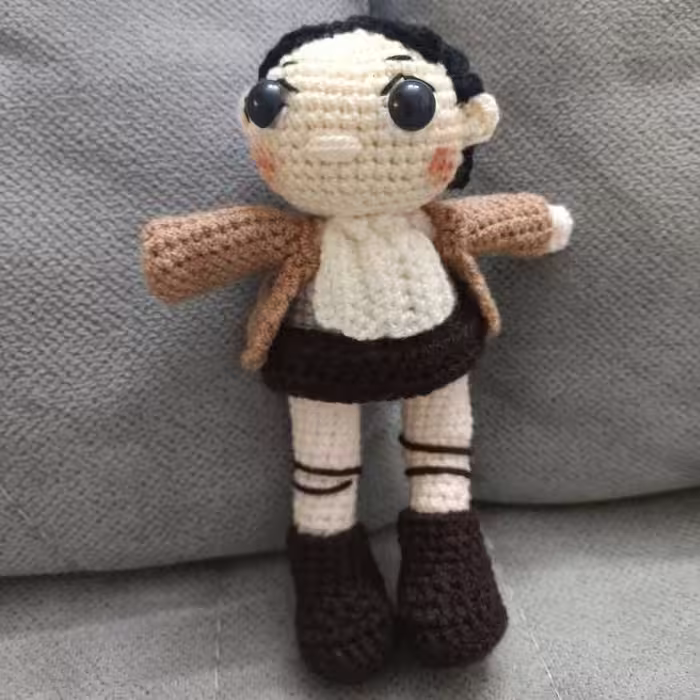 عروسک بافتنی مدل Attack on titan levi ackerman کد AOT01
