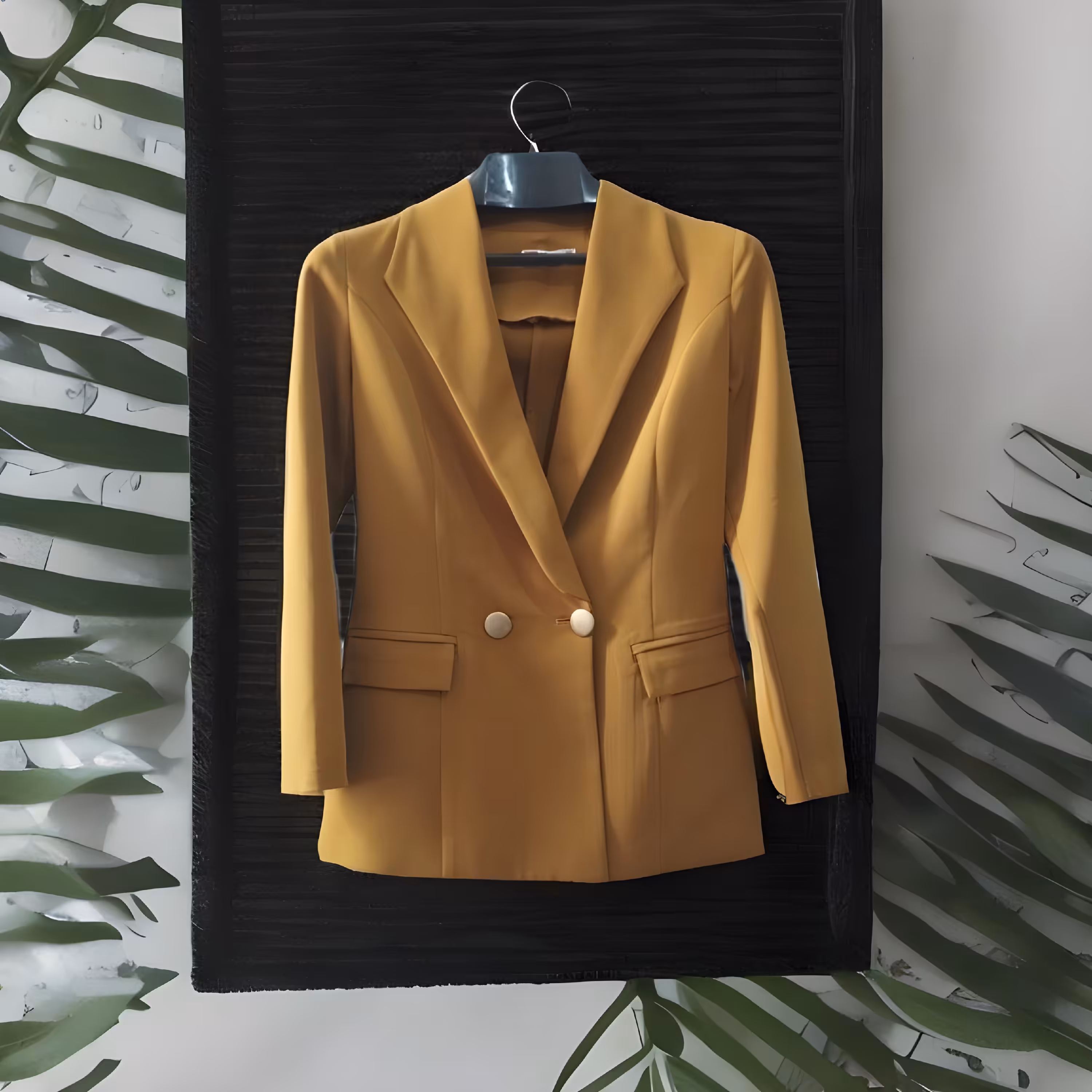 کت تک یقه امریکایی دو دکمه جلو بسته در رنگ خردلی