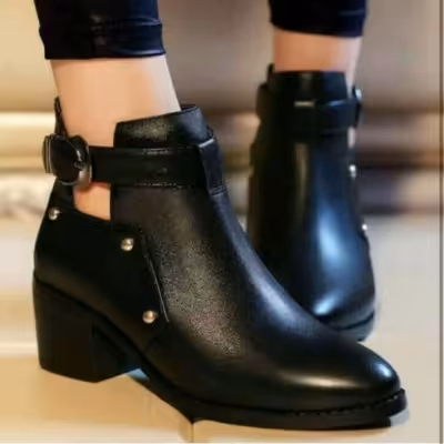 نیم بوت زنانه مدل سگکی