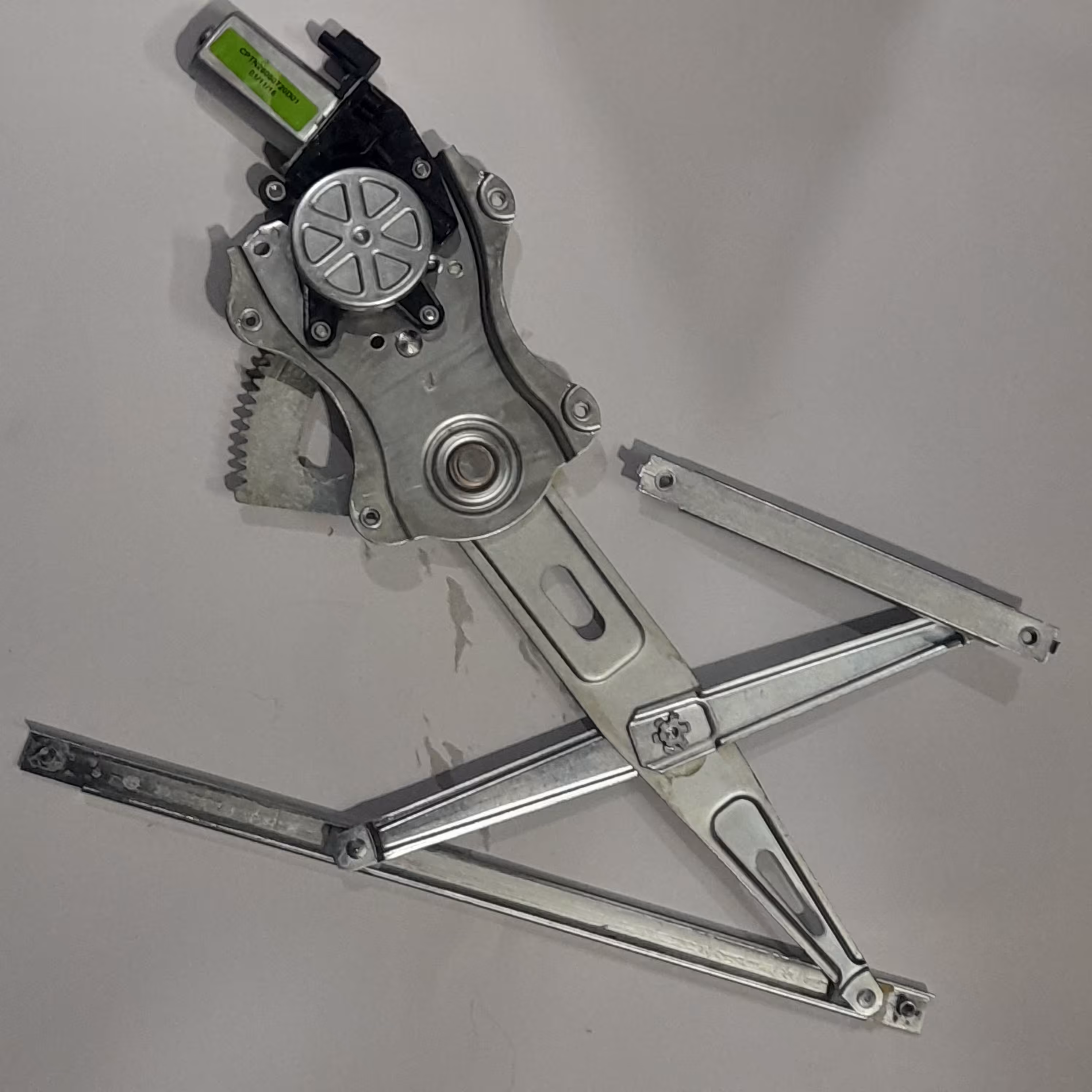 دستگاه شیشه بالابر جلو چپ برقی خودروی  شاهین سایپا 