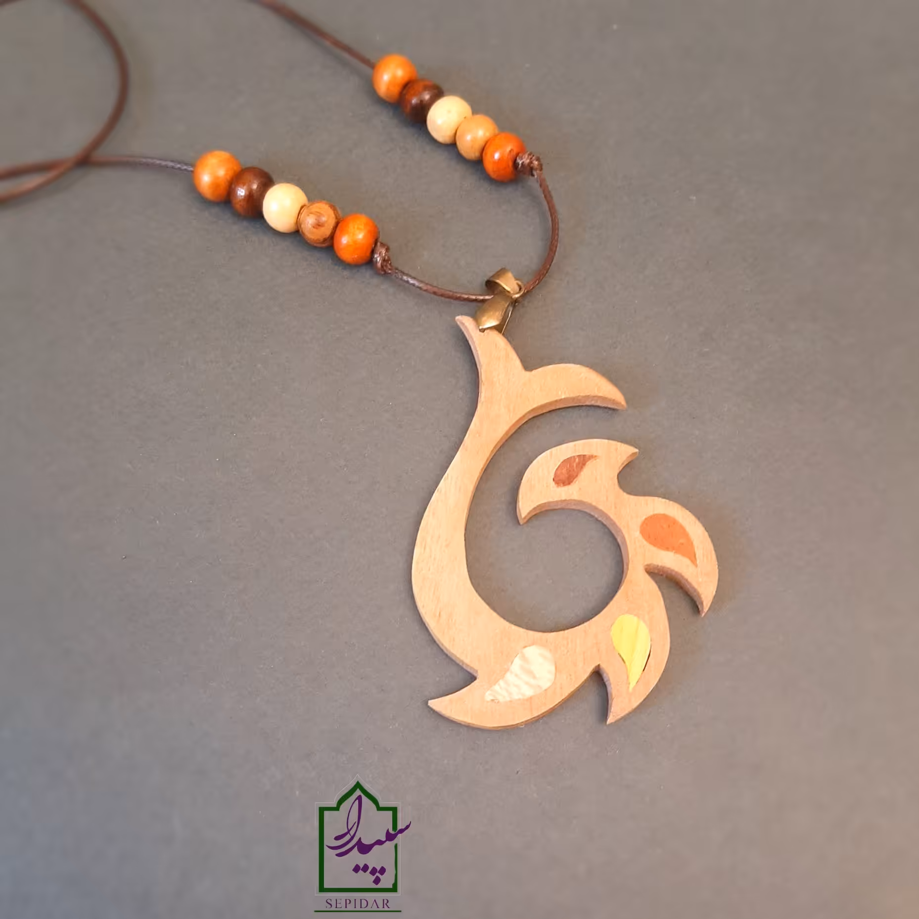 گردنبند چوبی موج و ماهی