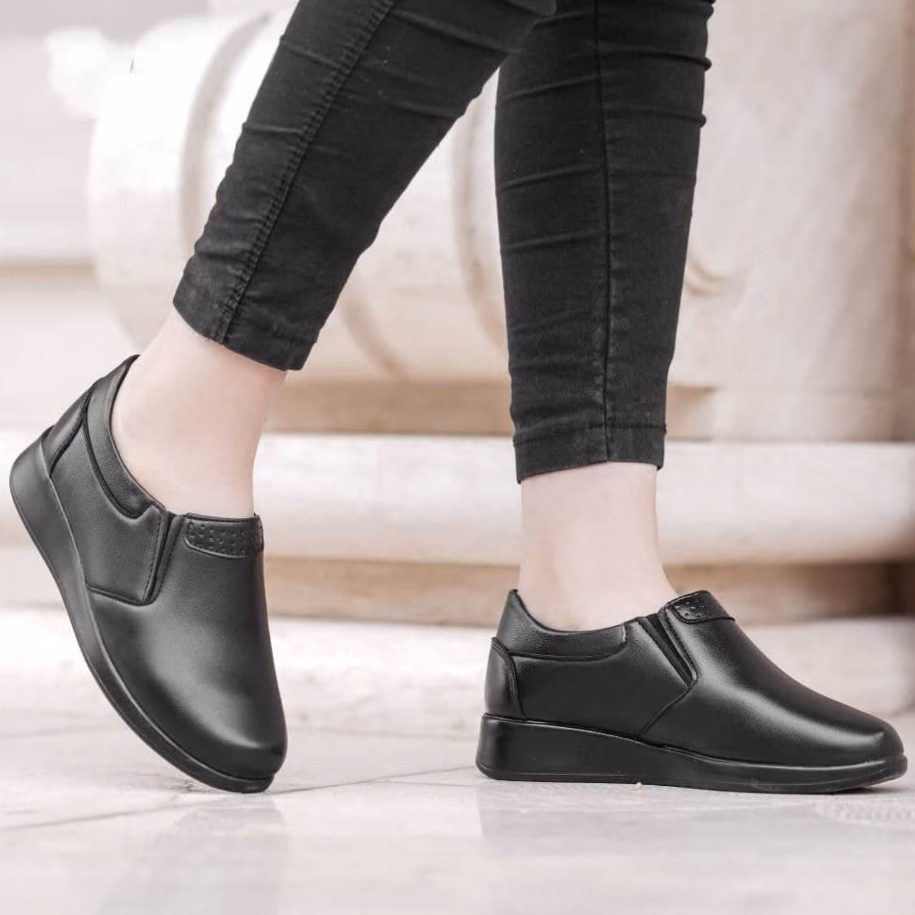 کفش طبی زنانه مدل  پانیذ ساده فوق العاده با کیفیت و تزریق مستقیم