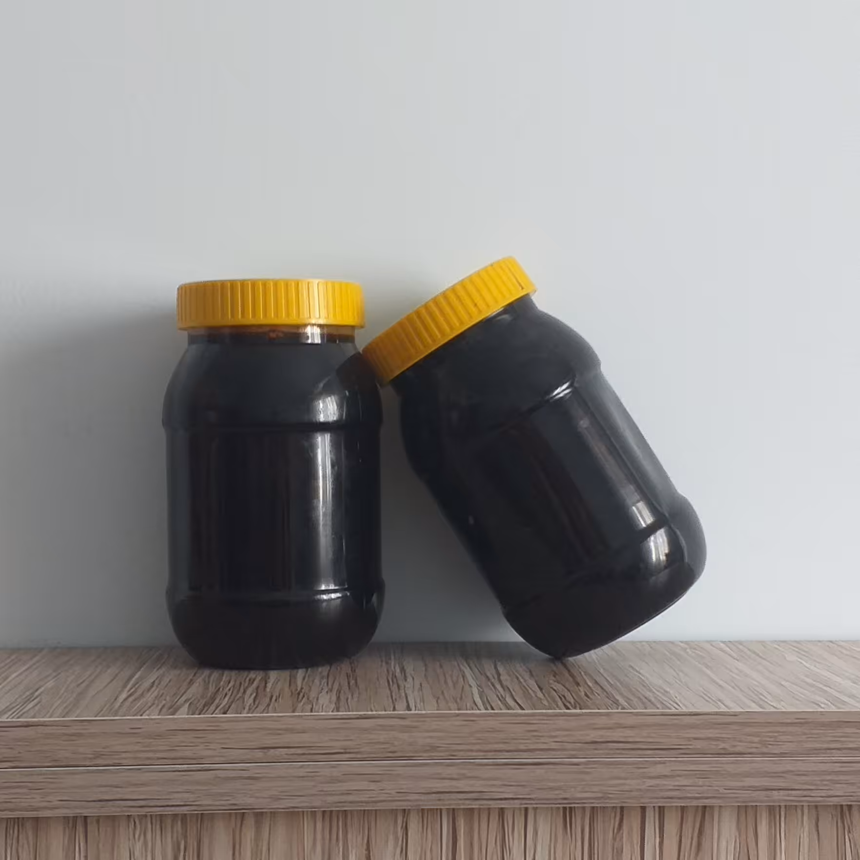 رُب انار خانگی،گوشتی وغلیظ،درجه1 (1 کیلو گرمی)