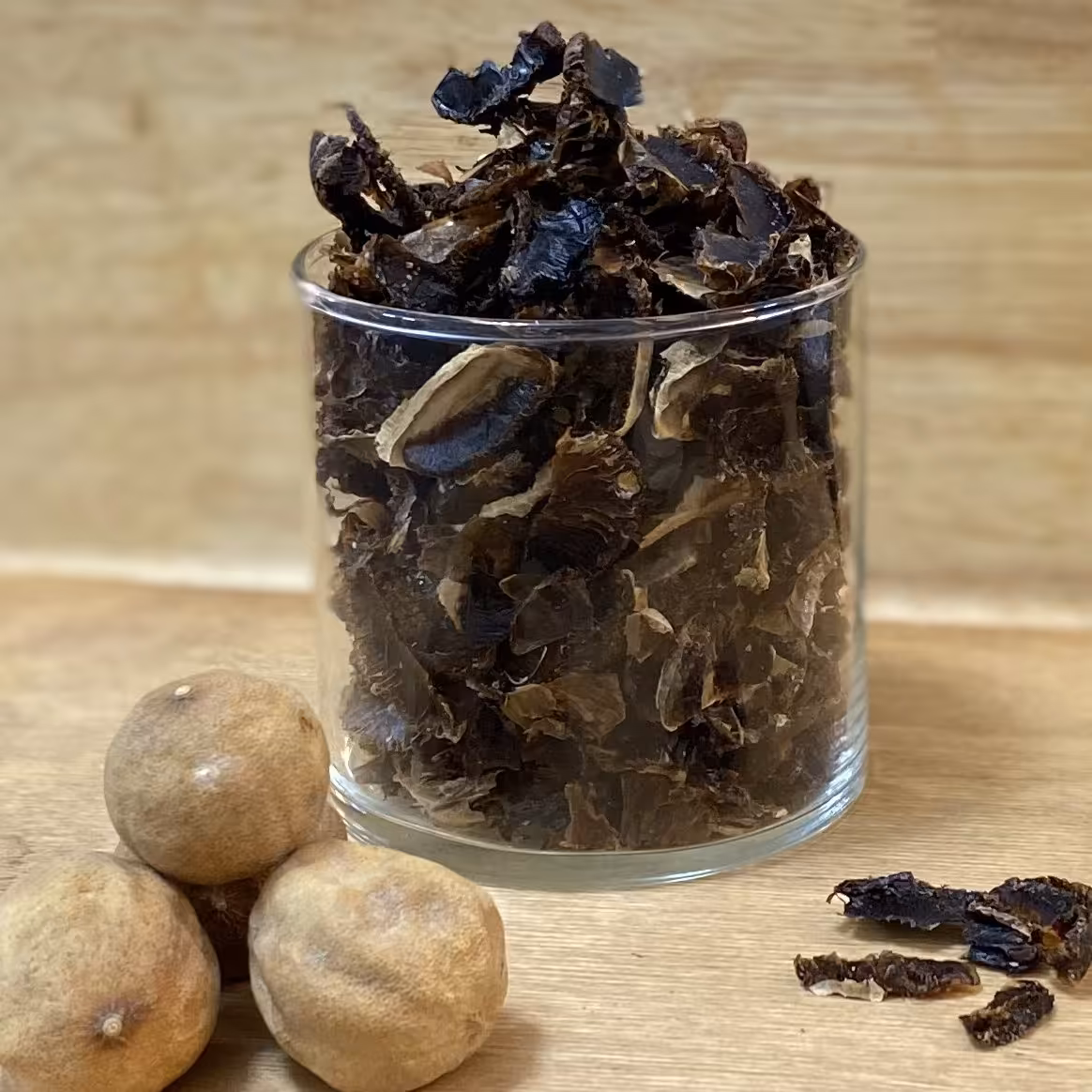 پر لیمو عمانی ایرانی ترش مناسب جهت استفاده در دمنوش و خورشت