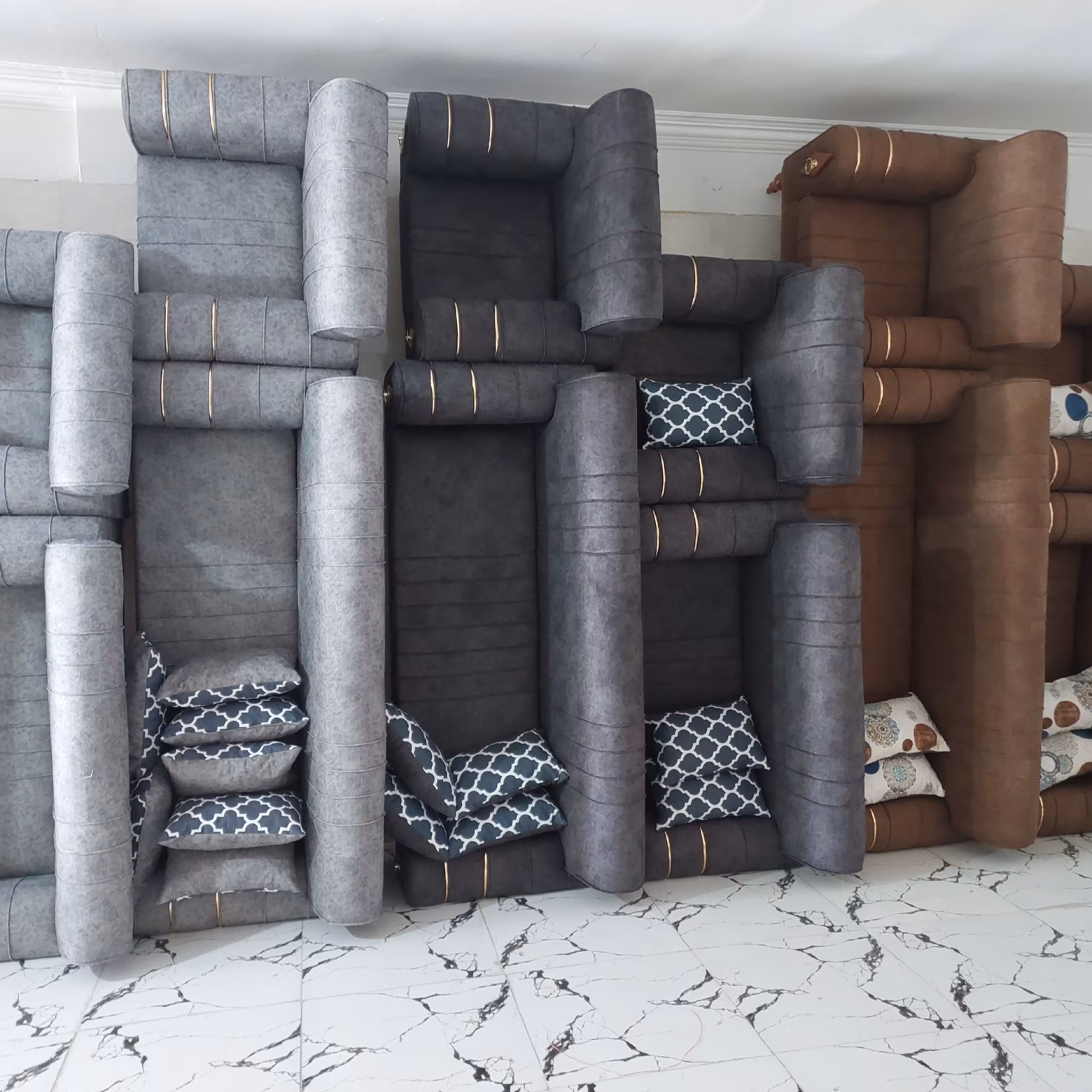 مبل راحتی اسکارلت تنوع رنگ به دل خواه مشتری 