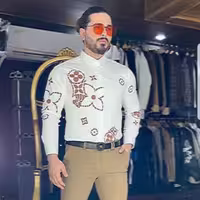 پیراهن مردانه چاپی برند lv در دورنگ مشکی و سفید