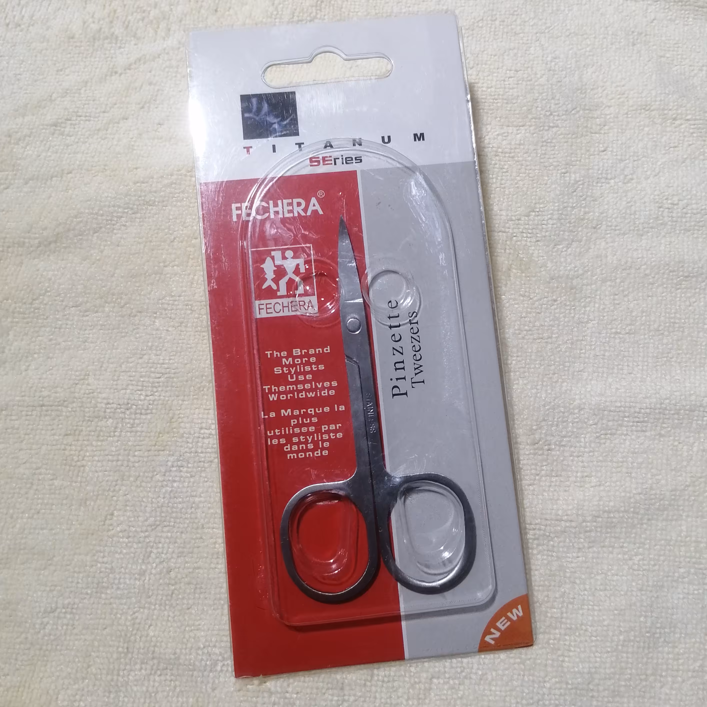 قیچی ابرو سرکج تیتانیوم fechera