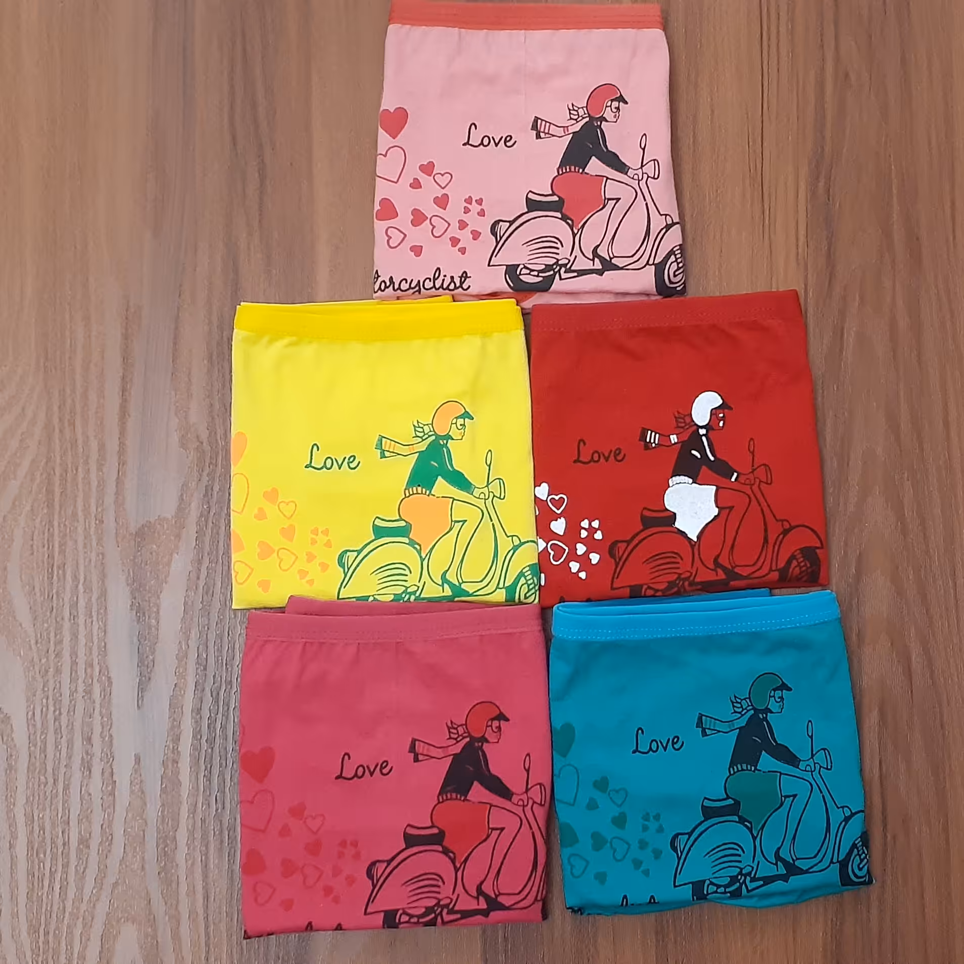 شورت زنانه سایزبزرگ