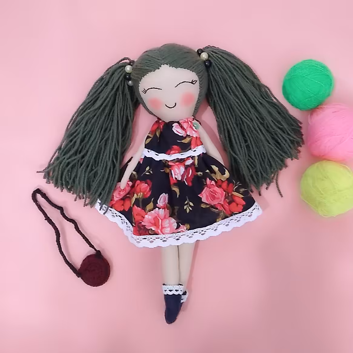 عروسک دستساز بهار